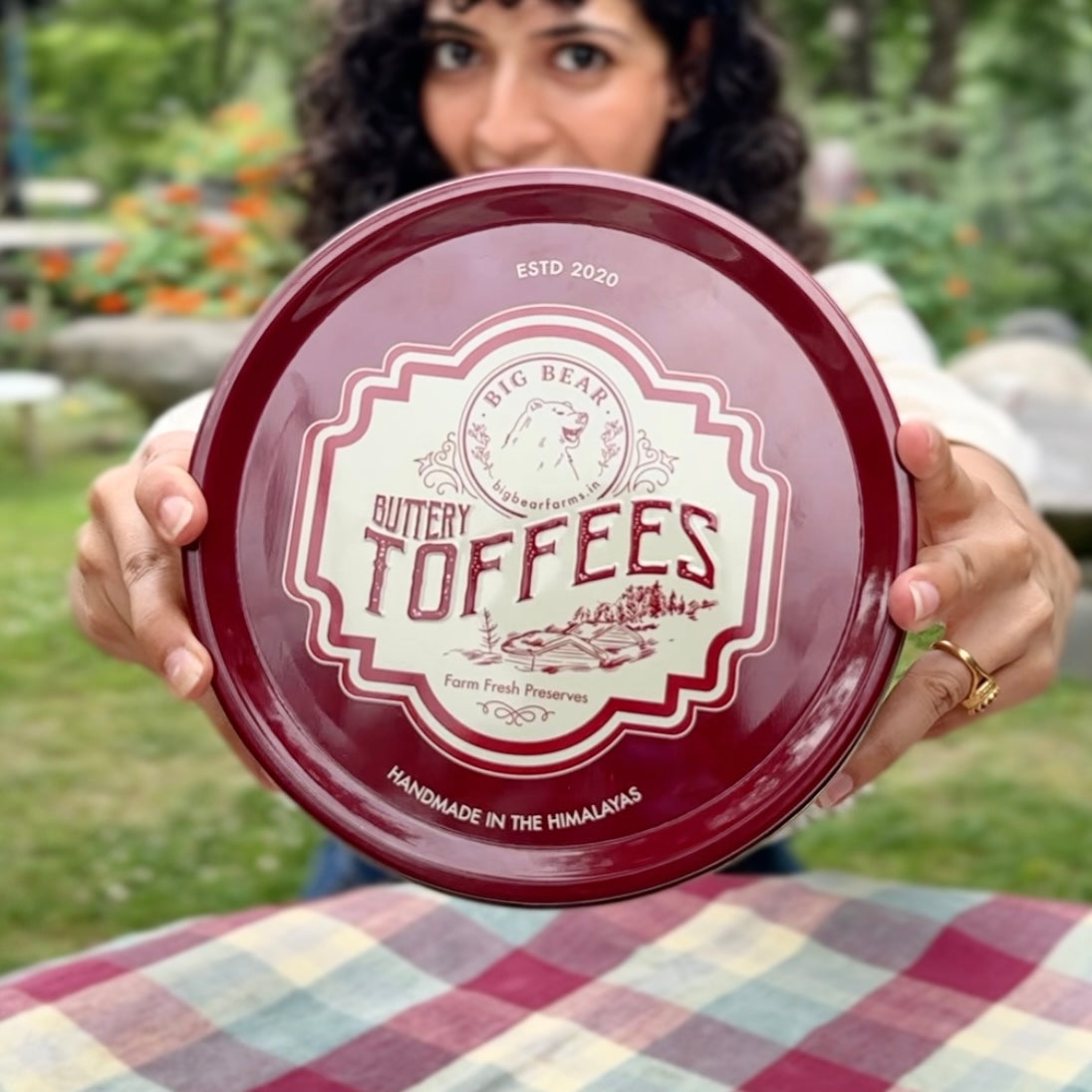 Toffee Tin - Caramel Toffee 600g - 40 pieces - Big Bear Farms