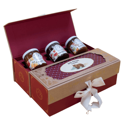 The BEAR - Postcard Gift Box