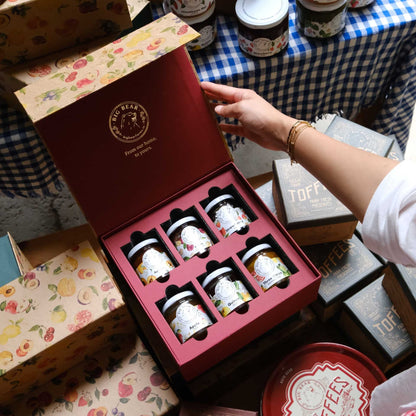 TREASURE CHEST Pack of 6 x 120g Assorted Jars